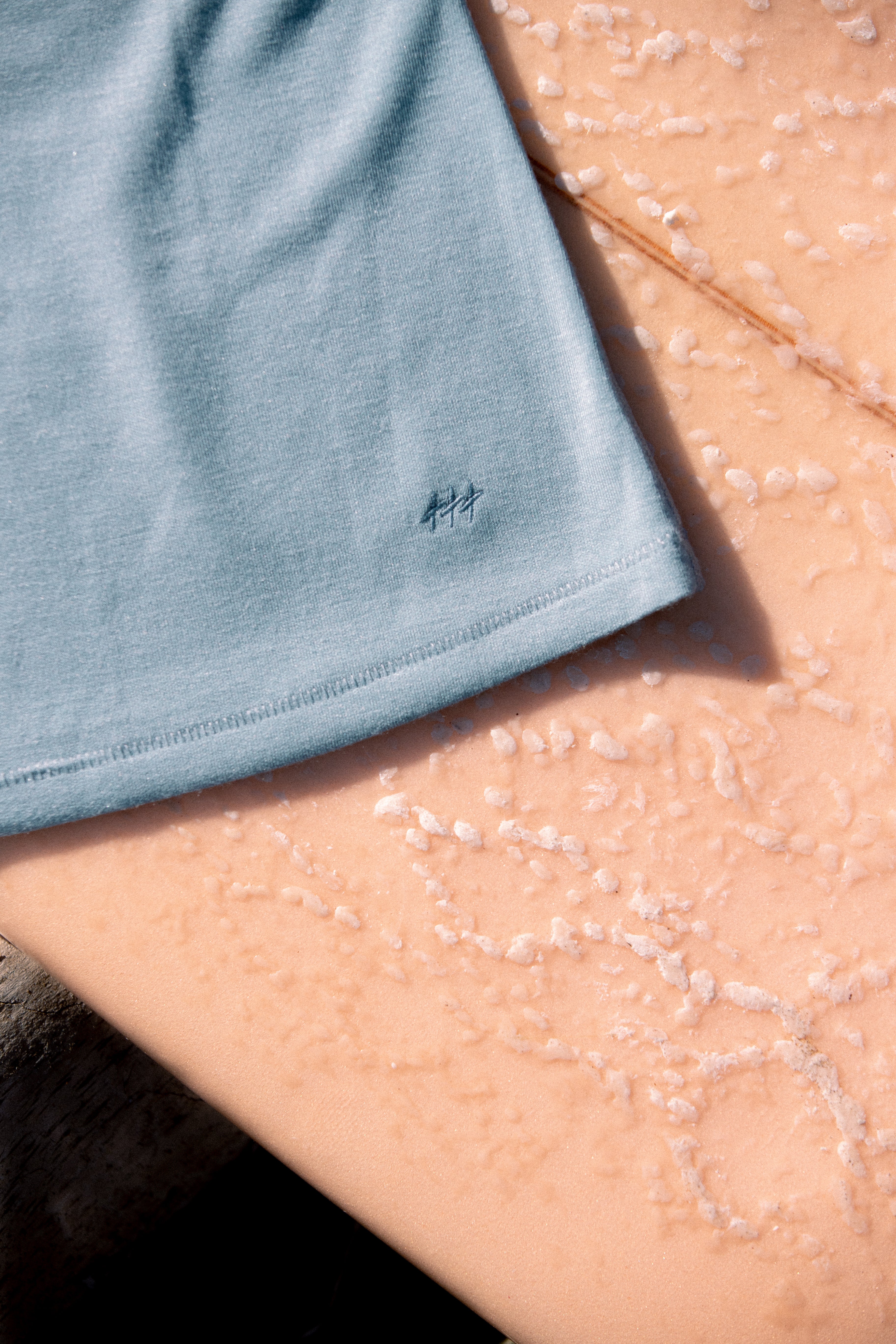 W Shoreline Tee
